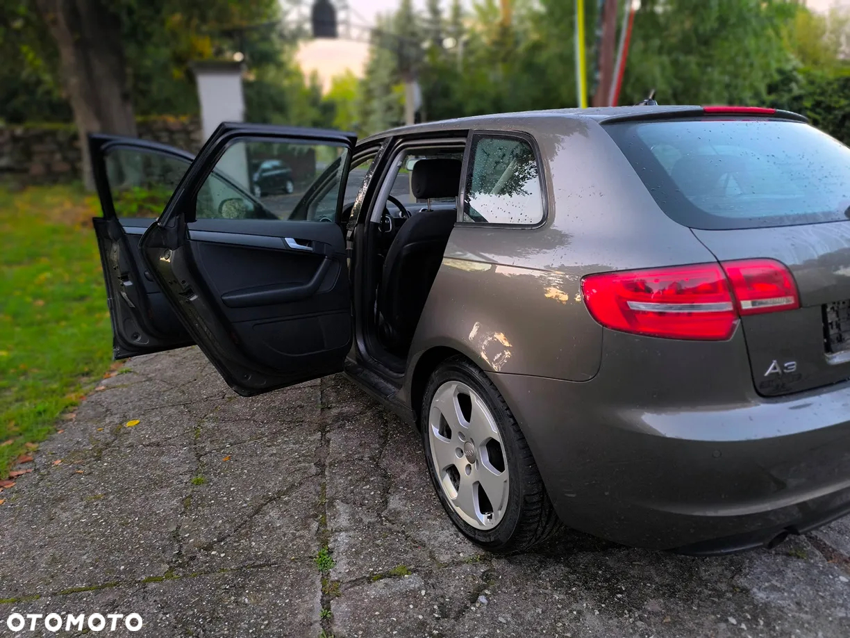 Audi A3 Sportback 1.6 TDI Ambiente - 12
