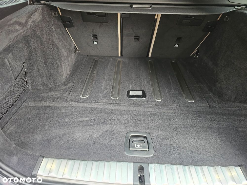 BMW Seria 3 320d xDrive Luxury Line Purity - 23