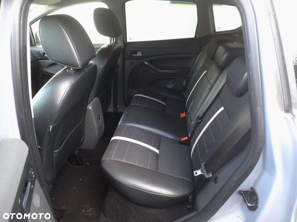Ford Kuga 2.0 TDCi Titanium - 9