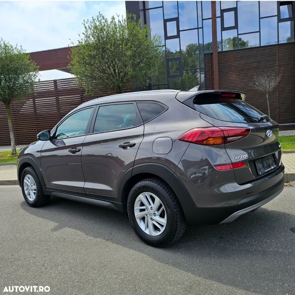 Hyundai Tucson 1.6 CRDi 4WD 6MT Premium - 6