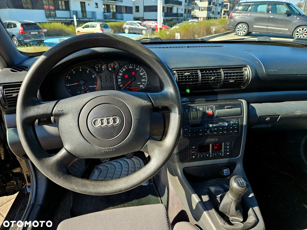 Audi A4 Avant - 8