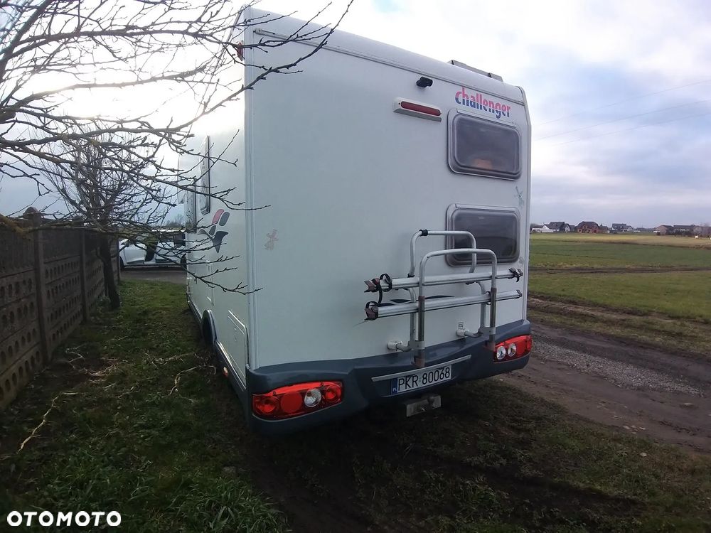Ford CHallenger - 10