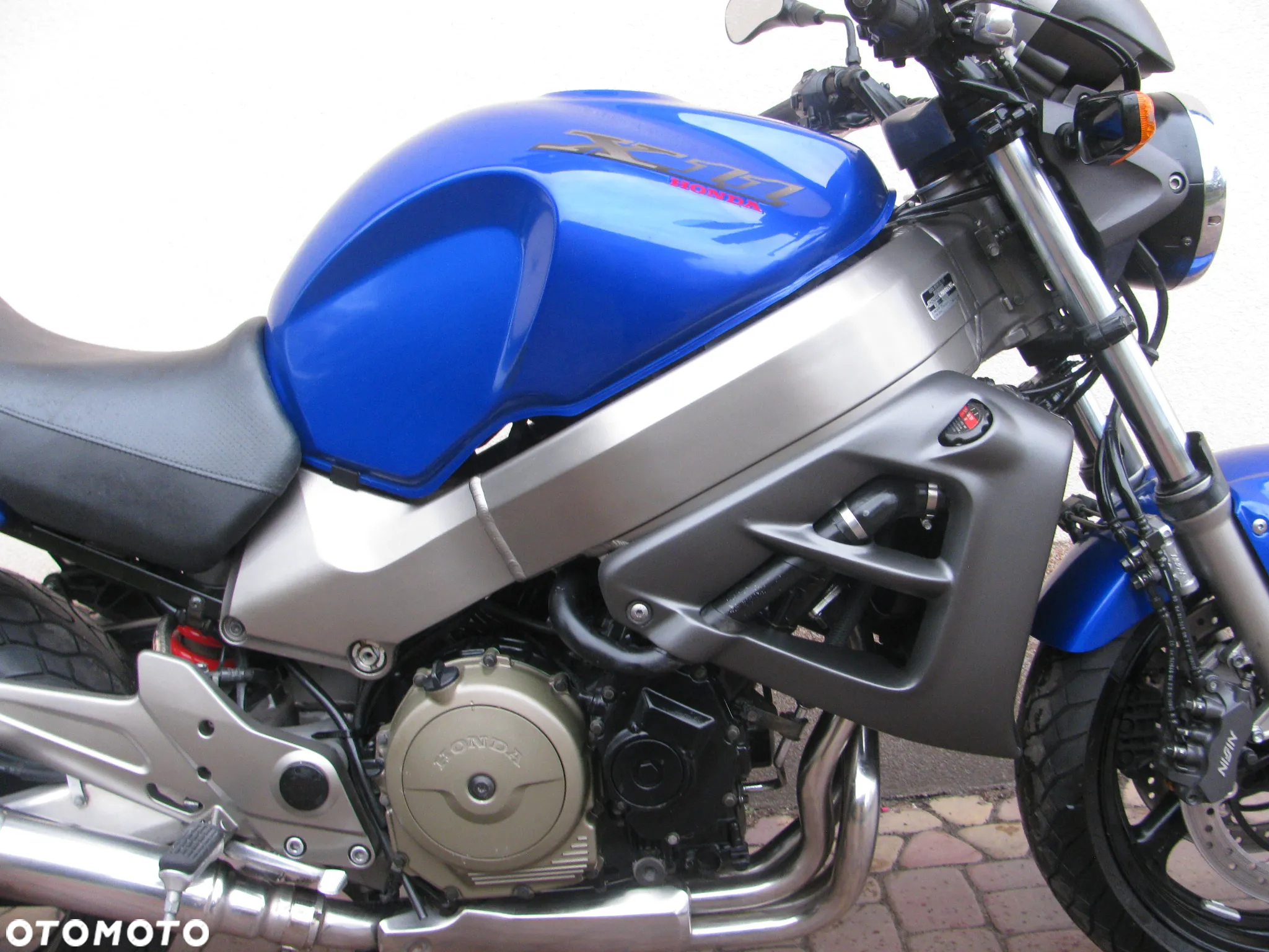 Honda X11 - 4