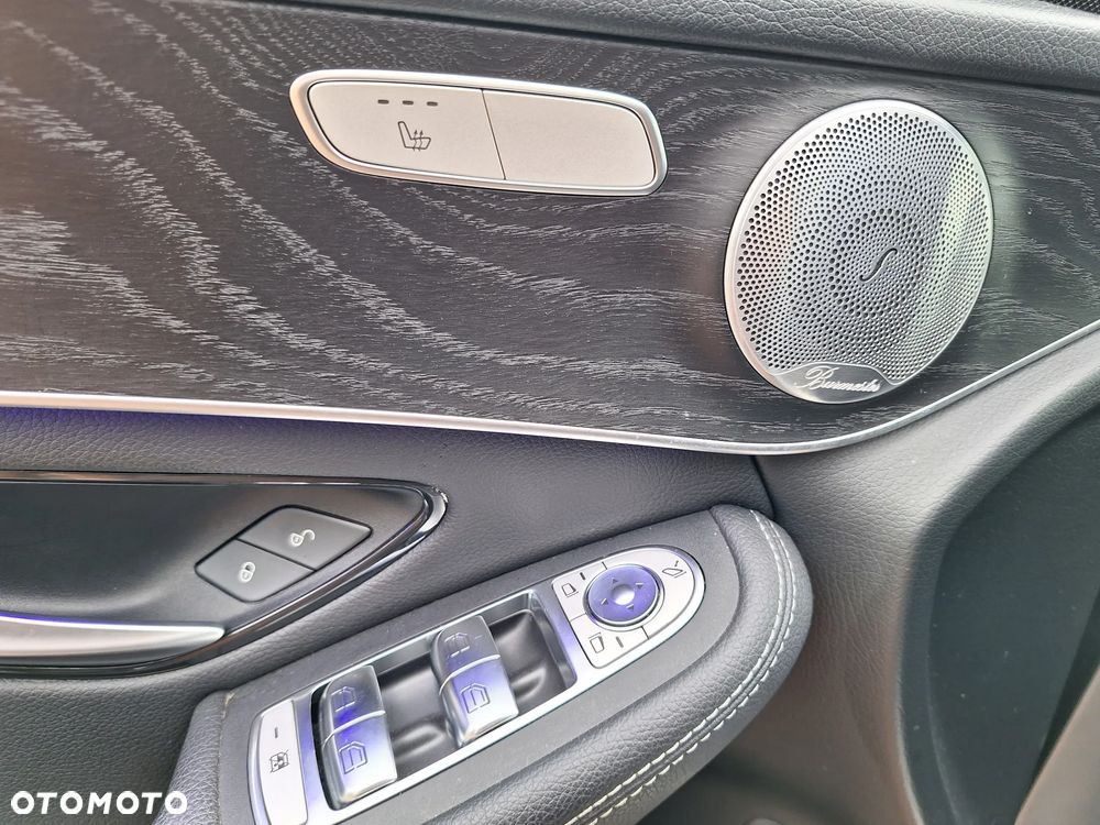 Mercedes-Benz GLC 200 4Matic 9G-TRONIC AMG Line - 35