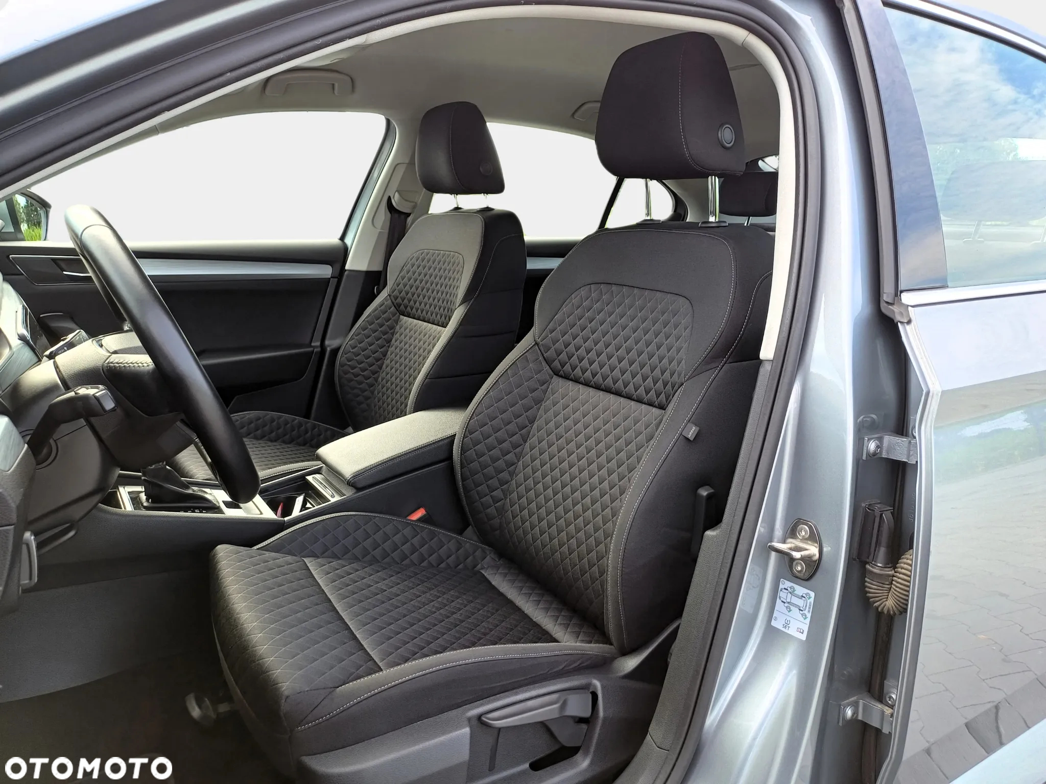 Skoda Superb 1.5 TSI Ambition DSG - 11