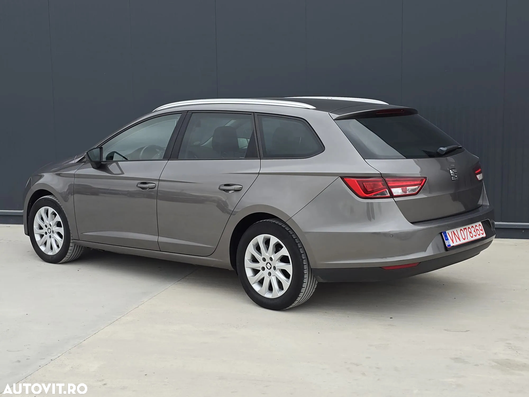 Seat Leon 1.6 TDI Start&Stop Ecomotive Style - 4