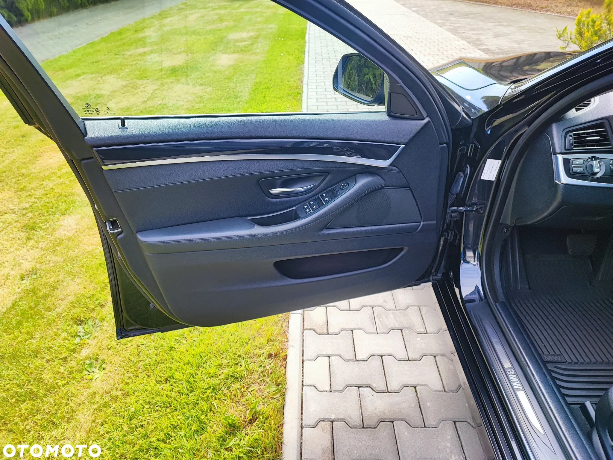BMW Seria 5 520d Luxury Line - 9
