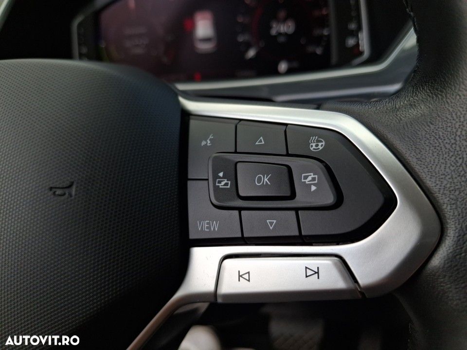 Volkswagen Tiguan - 19