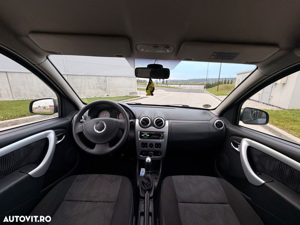 Dacia Sandero 1.4 MPI Laureate - 24