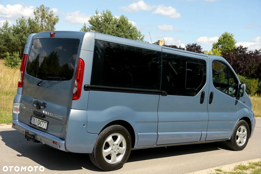 Opel Vivaro - 10