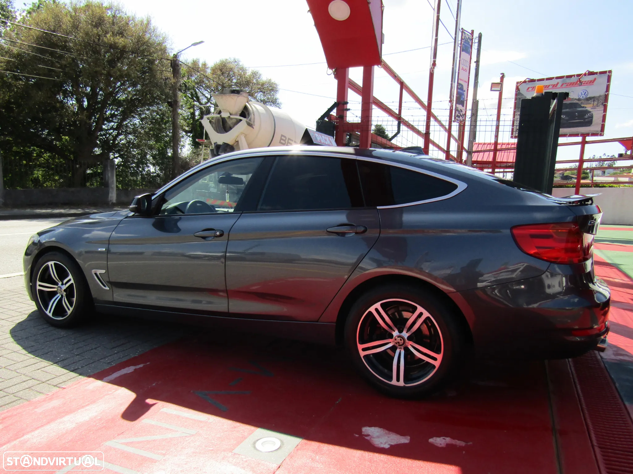 BMW 318 Gran Turismo d Pack M - 7