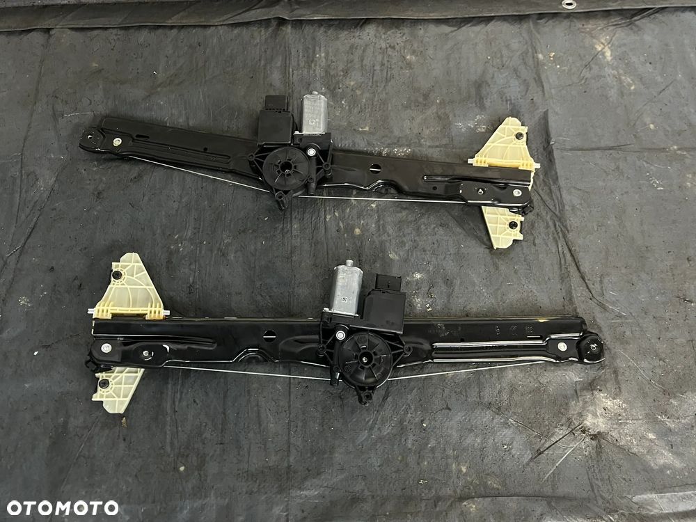 EXPERT III Jumpy III Vivaro IV Podnośnik szyby lewy prawy przód 9840159480 9840159380 - 1