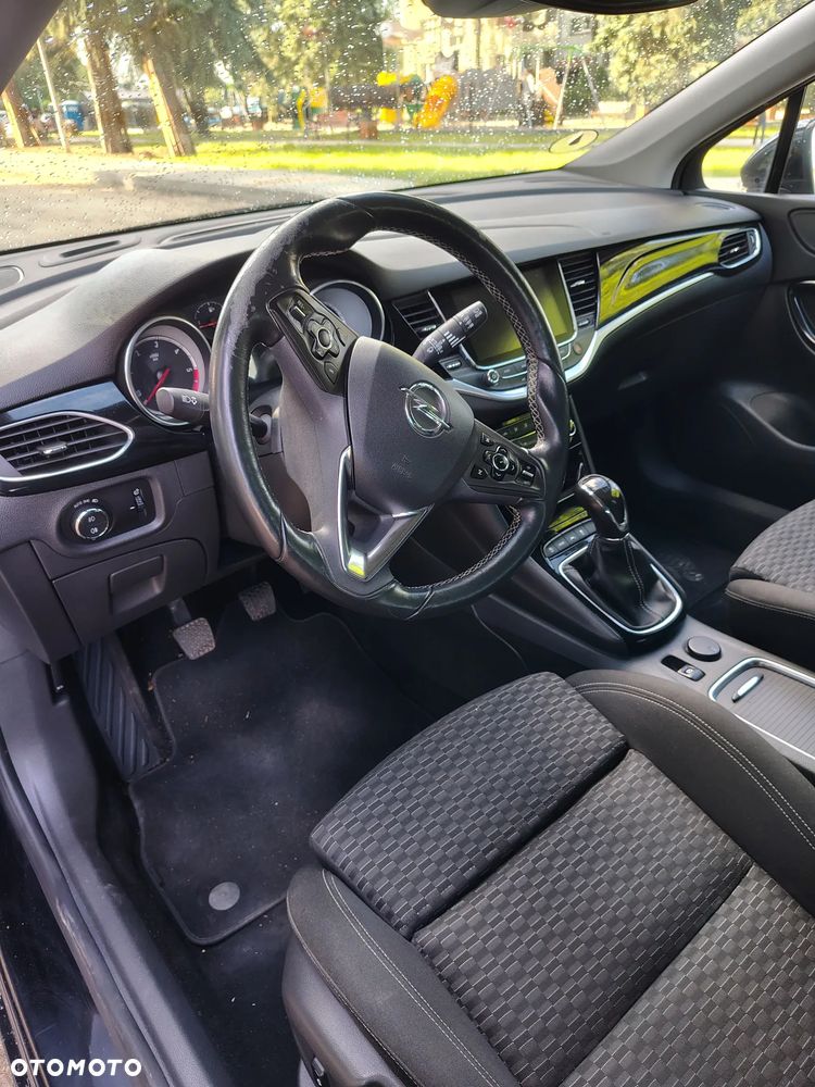 Opel Astra 1.6 D (CDTI) Start/Stop Dynamic - 2