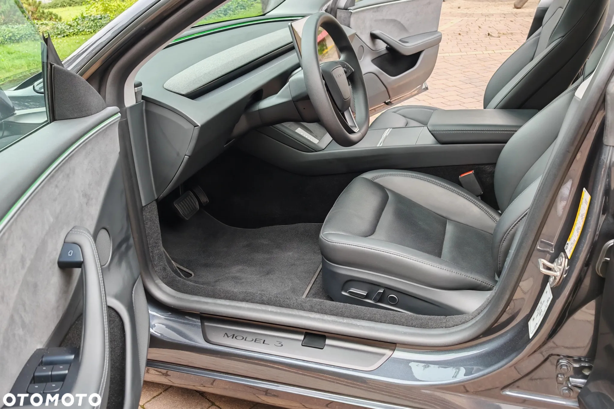 Tesla Model 3 Long Range AWD - 15
