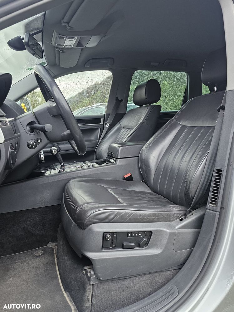 Volkswagen Touareg - 11