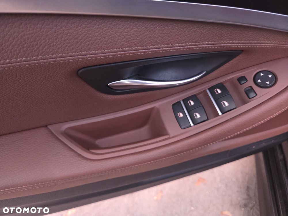 BMW Seria 5 - 10