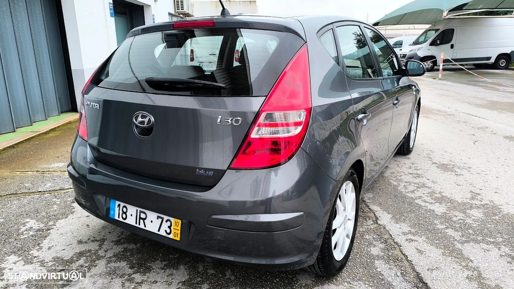 Hyundai i30 1.4 CVVT Blue Comfort - 1