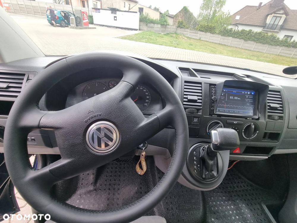 Volkswagen Transporter T5 - 21