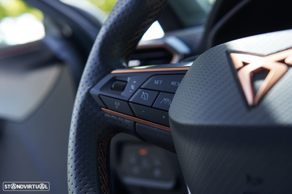 Cupra Formentor 1.4 e-Hybrid Sport DSG - 30