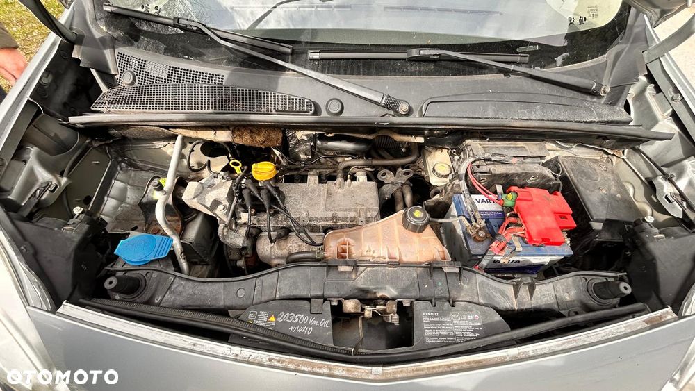 Renault Kangoo 1.6 8V Helios - 8