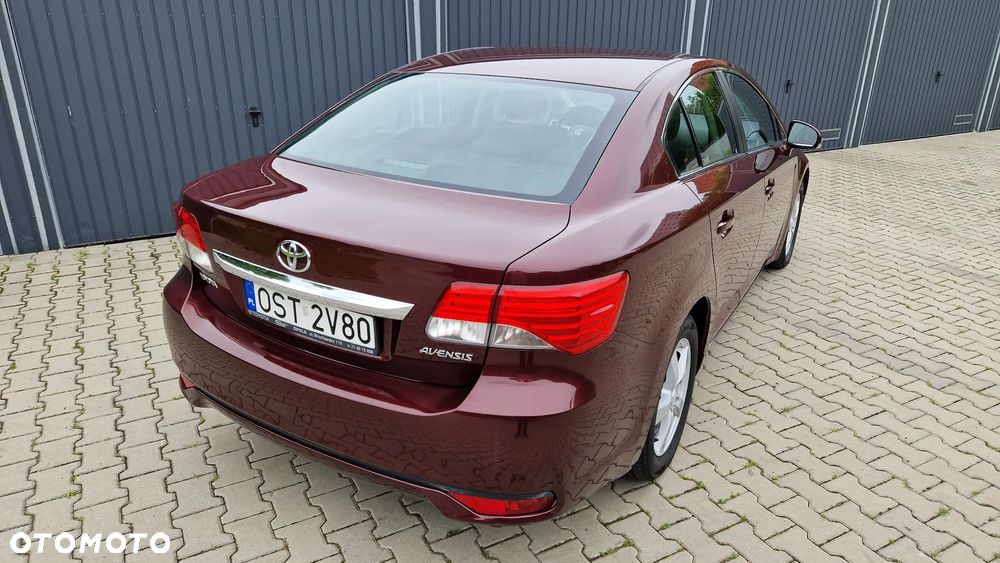 Toyota Avensis 2.0 D-4D Premium - 8