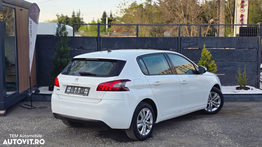 Peugeot 308 PureTech 130 GPF EAT8 Stop & Start Active Business-Paket - 4