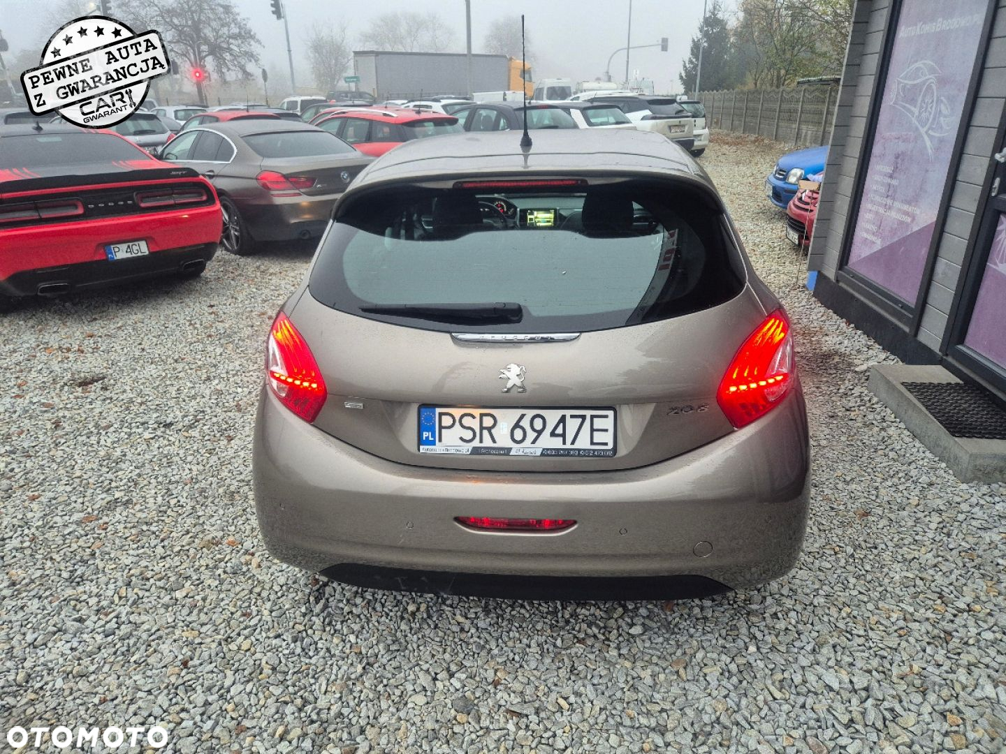 Peugeot 208 - 7