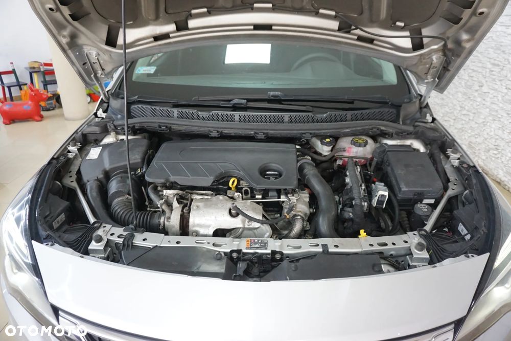 Opel Astra 1.6 CDTI Enjoy - 15
