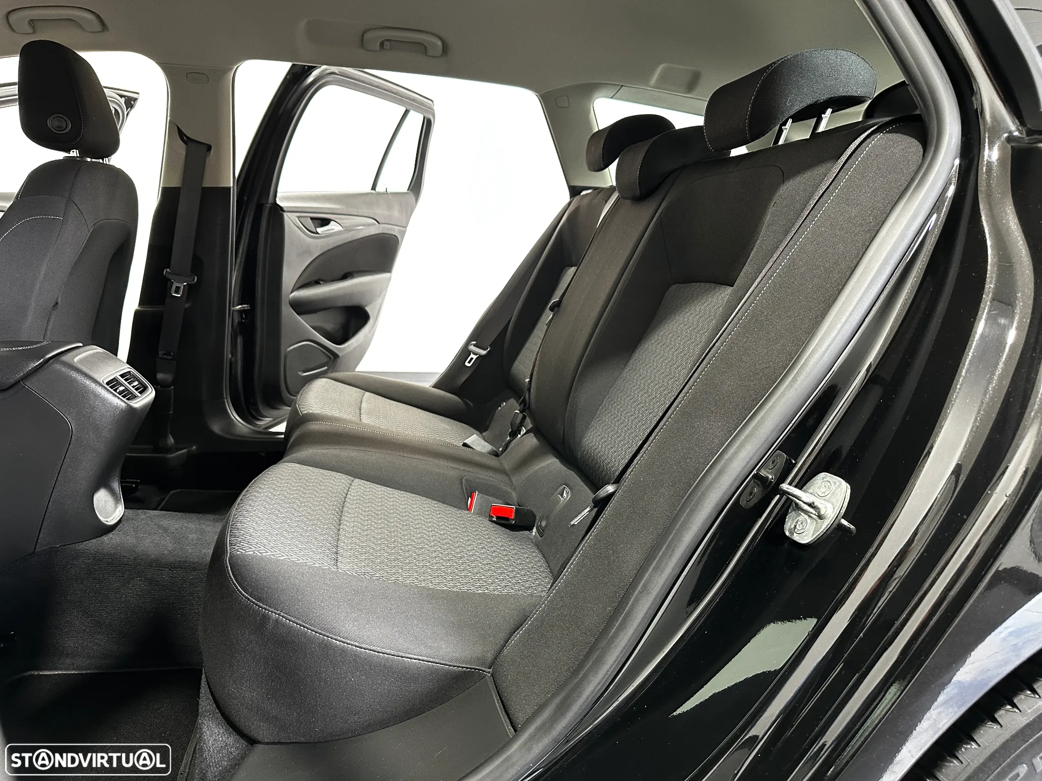 Opel Insignia Grand Sport 1.6 CDTi Business Edition - 45