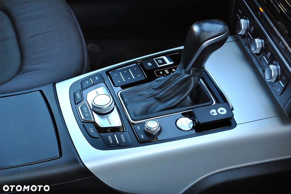 Audi A6 Avant 2.0 TDI Ultra S tronic - 11