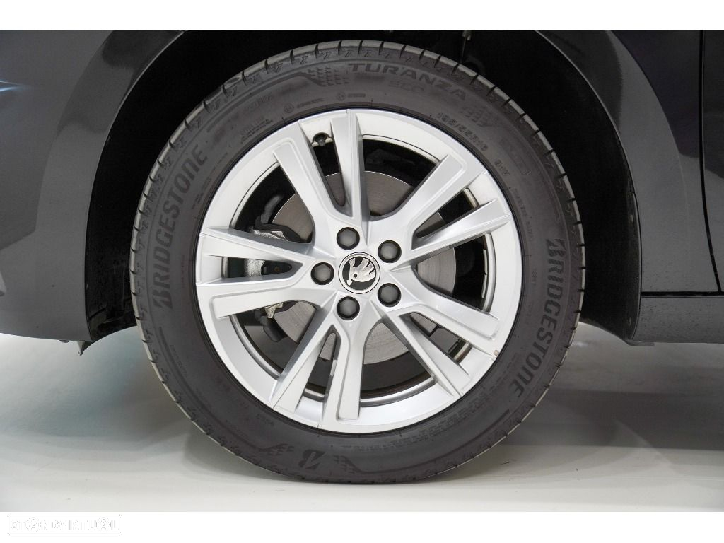 Skoda Fabia 1.0 TSI DSG - 8