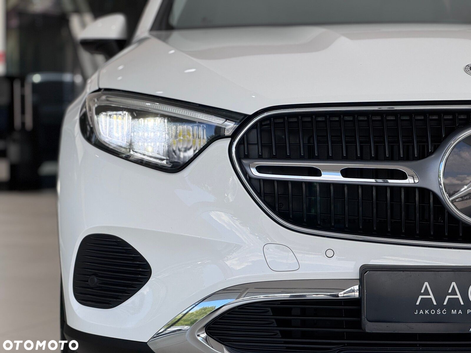 Mercedes-Benz GLC - 40