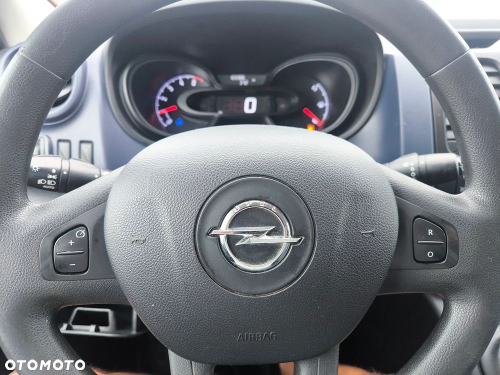 Opel Vivaro - 18