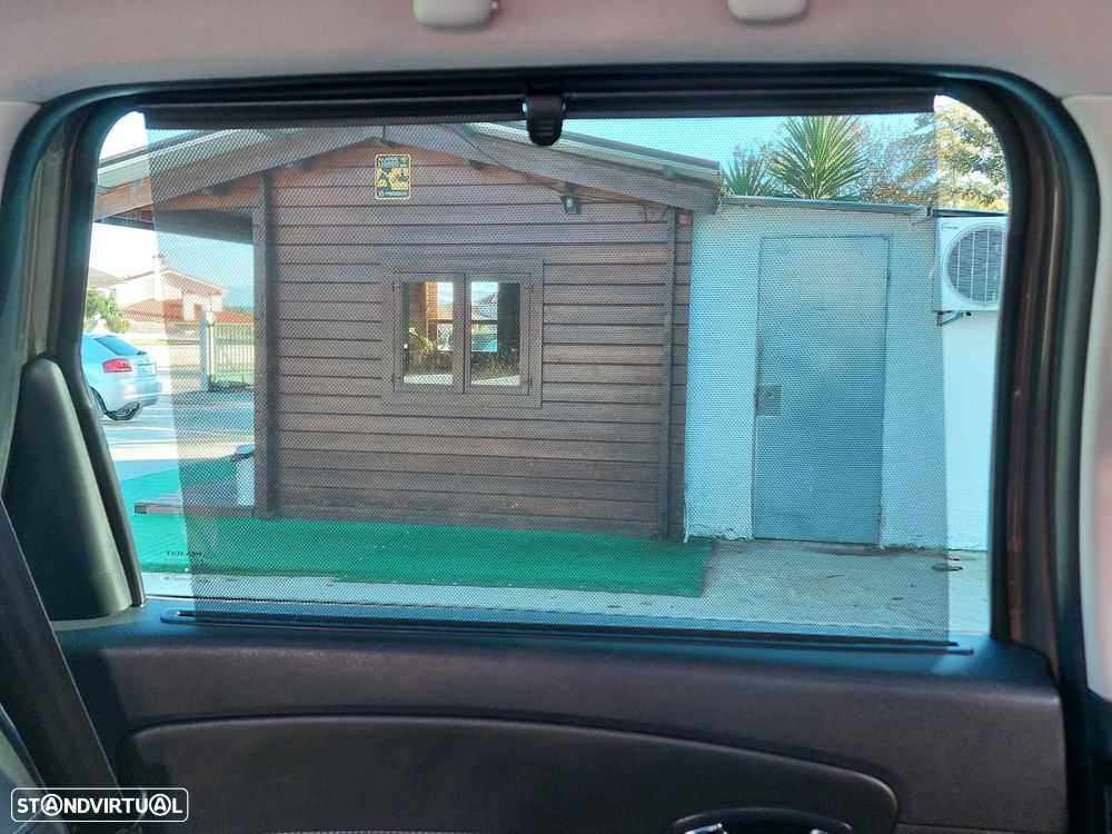 Renault Scénic 1.6 DCi Bose Edition - 18