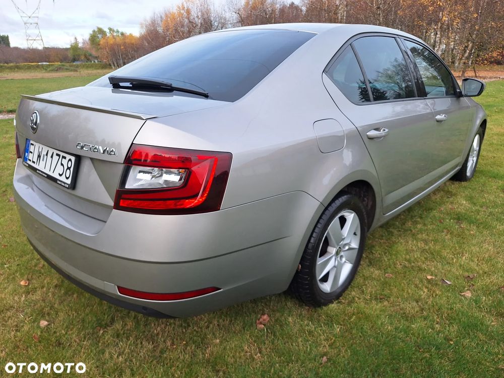 Skoda Octavia 1.5 TSI ACT Ambition - 6