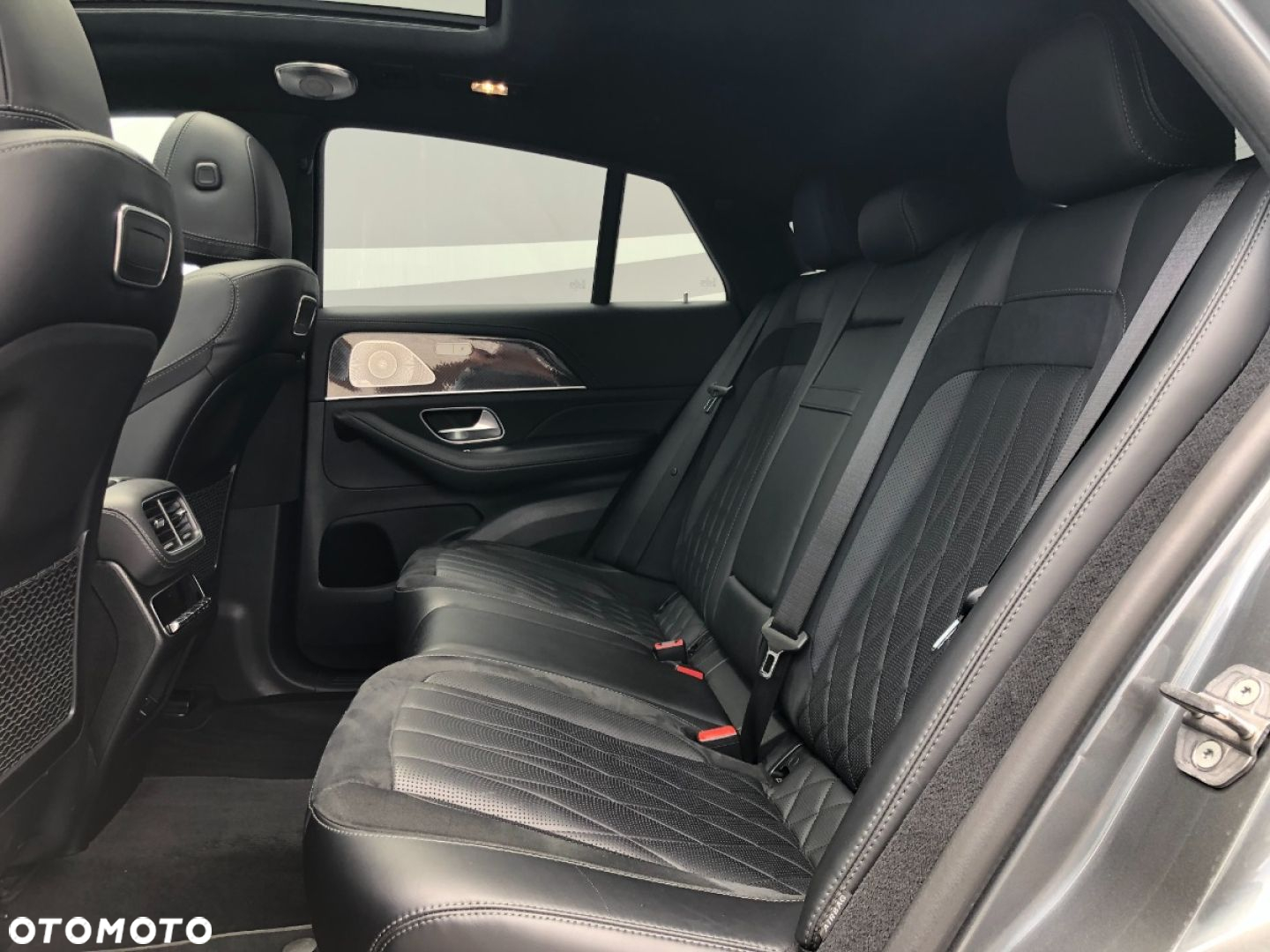 Mercedes-Benz GLE - 35