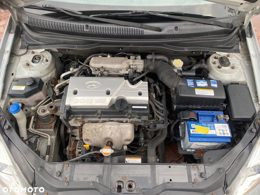 Hyundai Accent 1.4 GL - 9