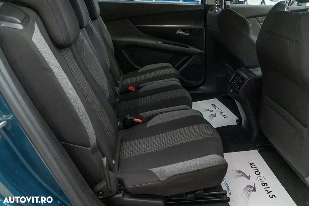 Peugeot 5008 1.2 Puretech Turbo s&s Allure - 19