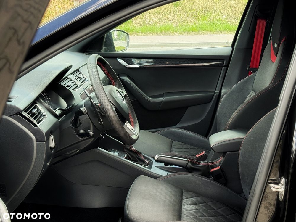 Skoda Octavia 2.0 TDI 4x4 DSG RS - 9