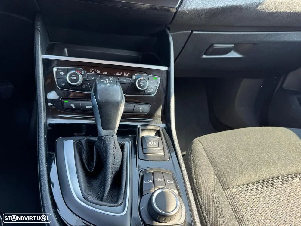 BMW 225xe Active Tourer Advantage - 31