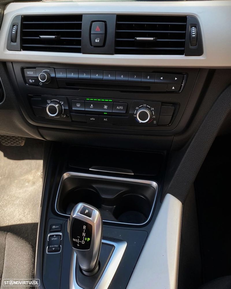 BMW 318 d Touring Aut. - 8