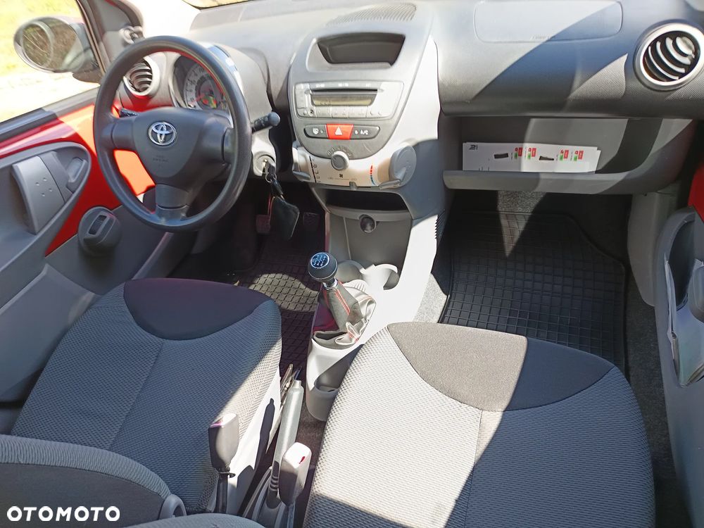 Toyota Aygo Club - 8