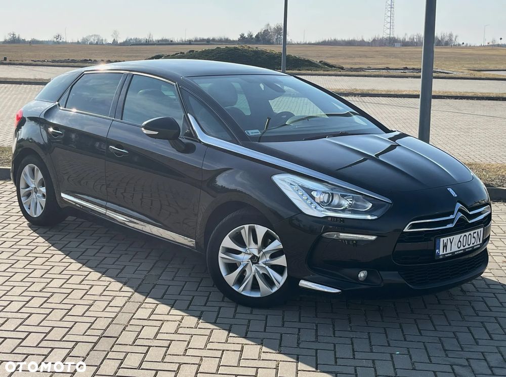 Citroën DS5 e-HDi 110 EGS6 Chic - 2