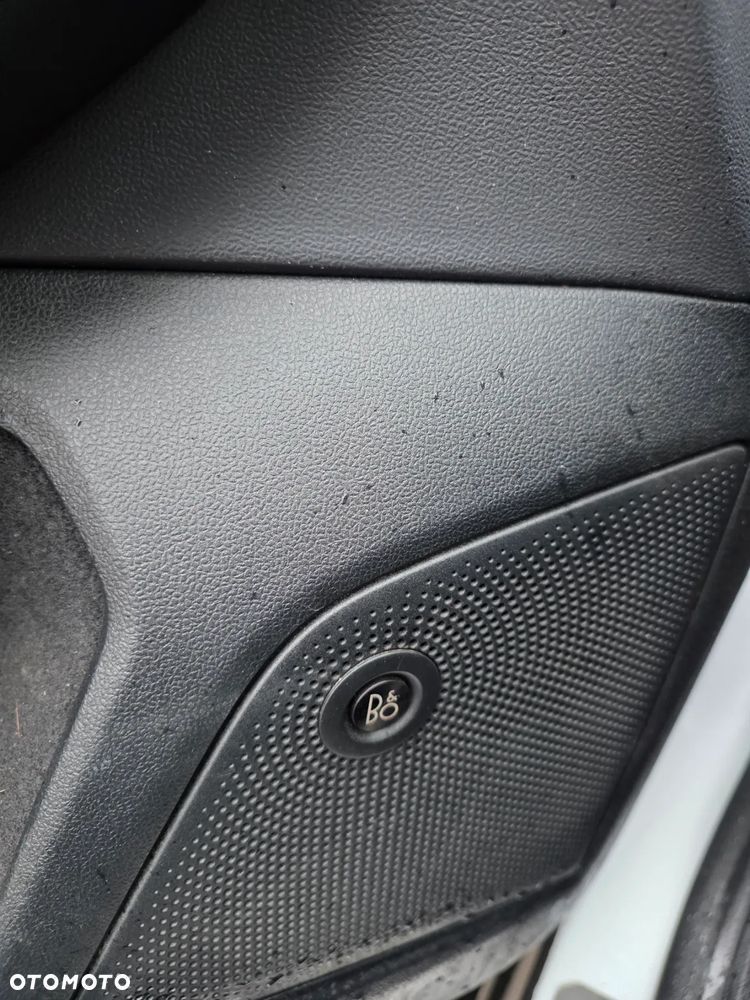 Ford Focus 1.0 EcoBoost Hybrid ACTIVE - 8