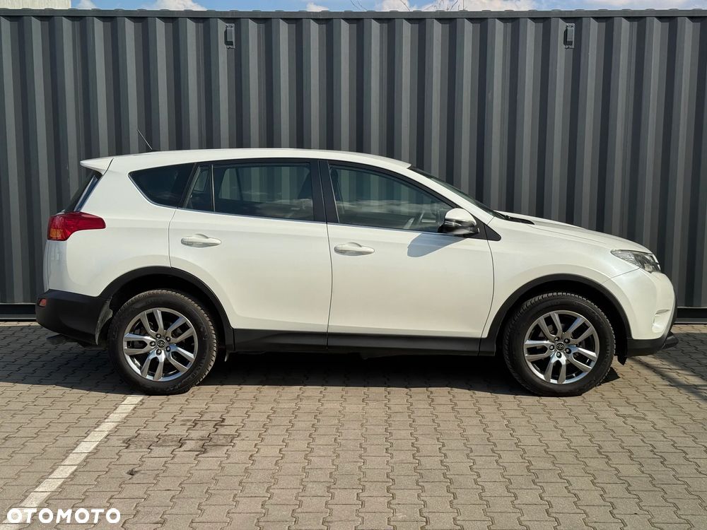 Toyota RAV4 2.0 D-4D Active 4x2 - 5