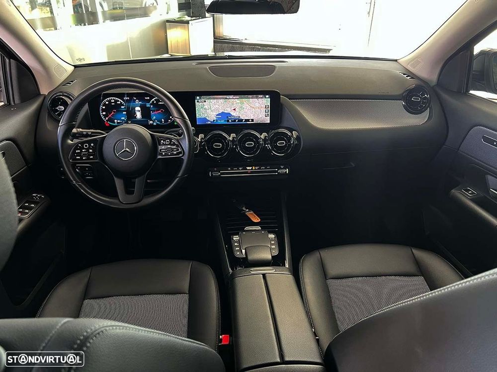 Mercedes-Benz GLA 180 7G-DCT Edition 2021 - 11