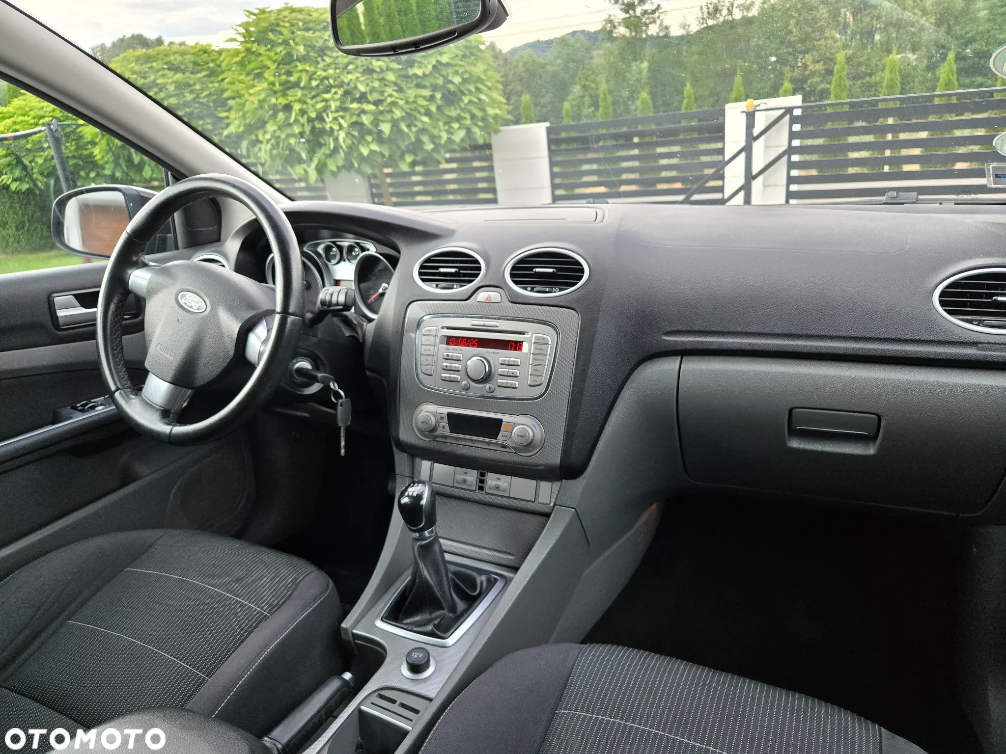 Ford Focus 2.0 16V Titanium - 20