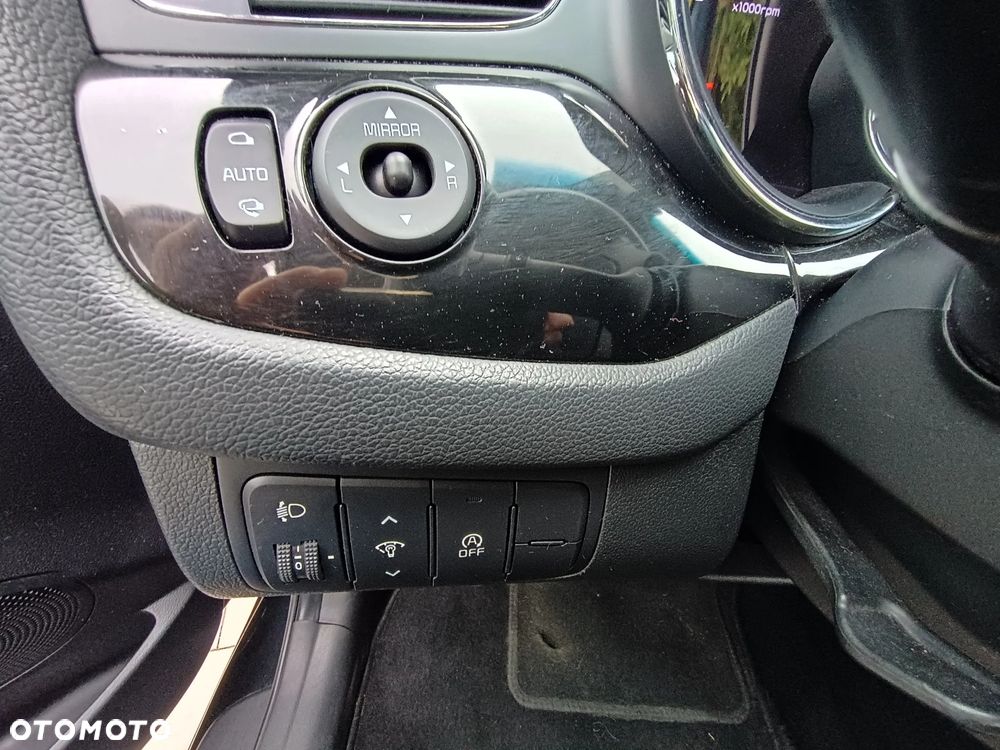 Kia Ceed - 24