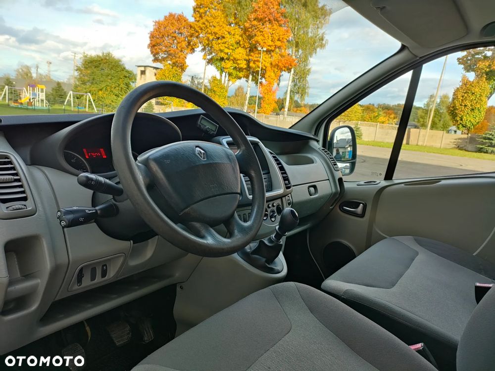 Renault Trafic - 13