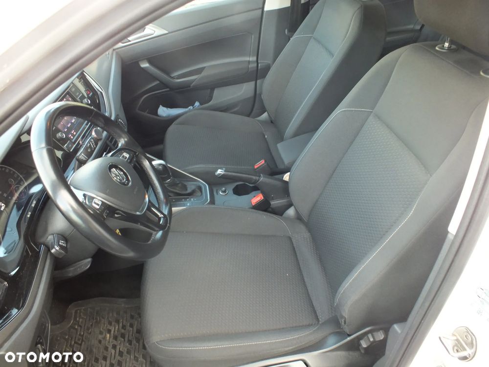 Volkswagen Polo - 11